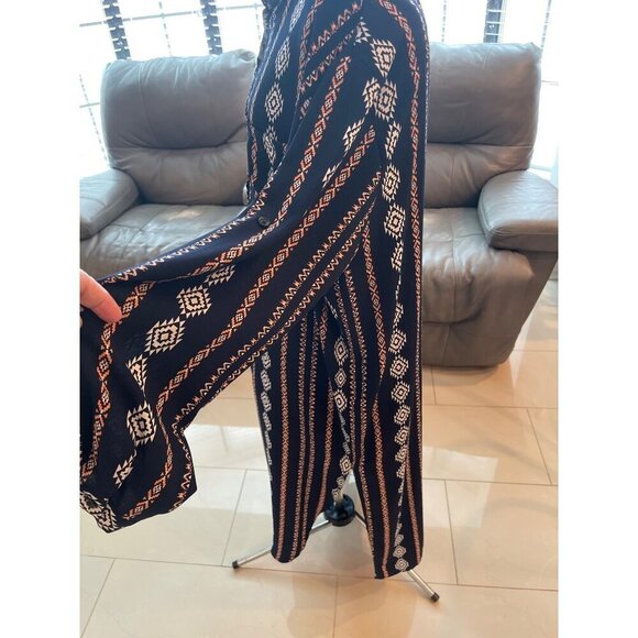 Vintage-Inspired SettleDown 3XL Button-Up Shirt Dress In Geometric Pattern - Picture 3 of 13